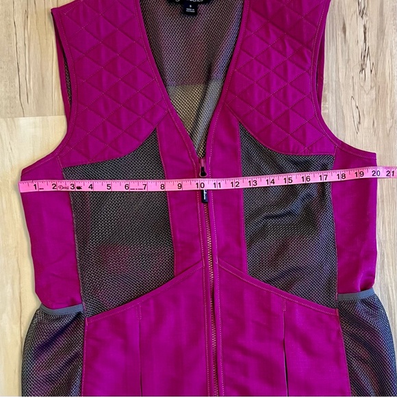 Gander Mountain GUIDE SERIES Purple Hunting Shooting Vest Mesh Women's Small - Picture 12 of 13